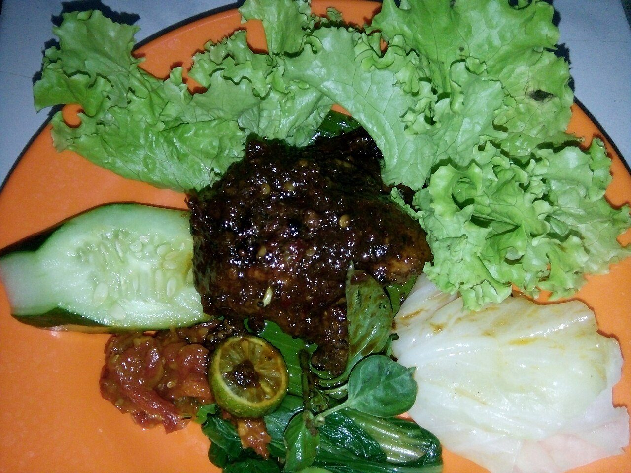 Ayam Bakar Bumbu Rujak, Pedas Manis yang Bikin Nambah