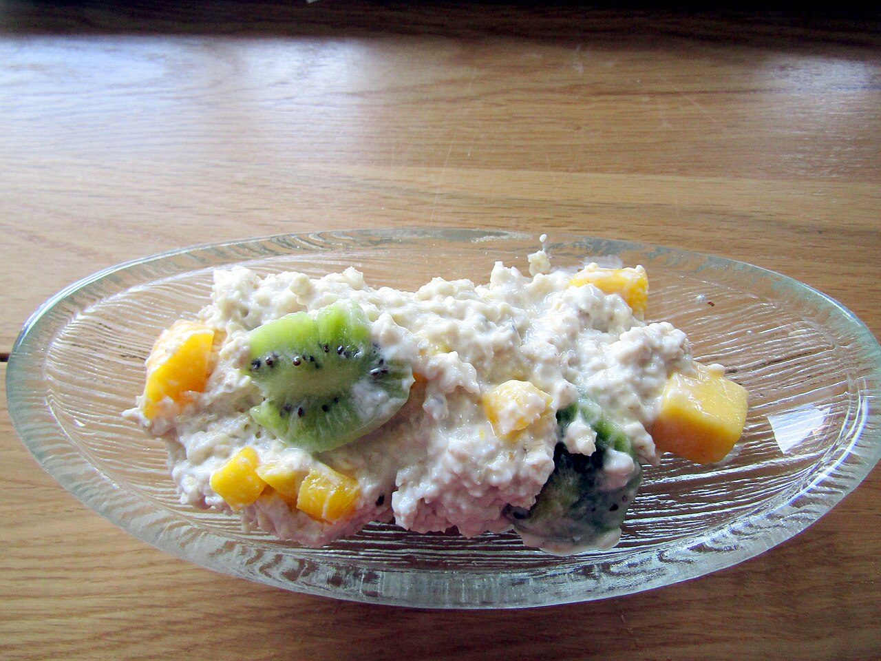 Overnight Oats Mangga untuk Sarapan Tanpa Masak