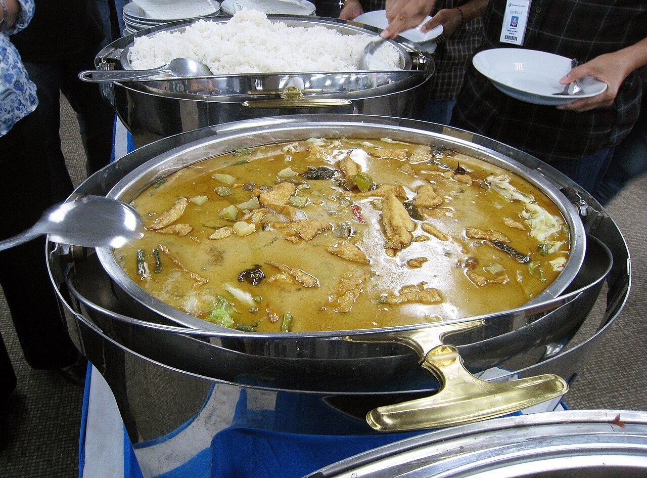 Sayur Lodeh Santan Kuning, Kuahnya Gurih Tanpa Pecah